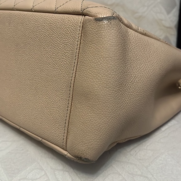 Chanel leather purse - Picture 8 of 9